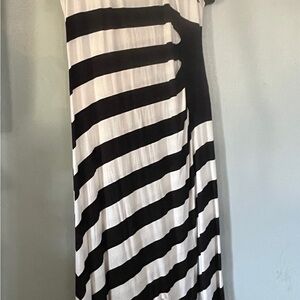 2XL Black and White Striped Maxi Dress (Maternity?)